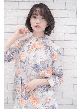 クリニック 洗練された上品内巻きボブ