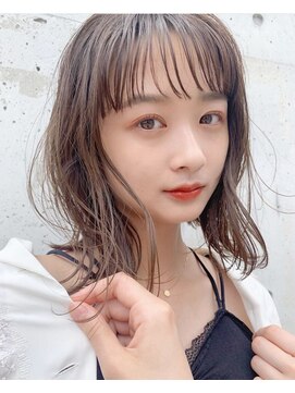 ロット 横浜(lot) 小顔ゆるふわミディアム×クラゲヘアー×ココアベージュ[横浜駅]