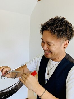 悩みもしっかり相談できる、マンツーマン施術。専属スタイリストとしてお客様の“なりたい”に応えます！