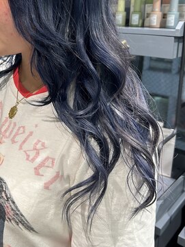 スタイル スマート サロン(STYLE smart salon) 退色後も楽しめるシルバーブルーカラー【ことこ】