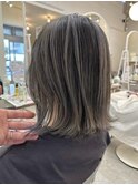 細めハイライト☆くすみベージュ切りっぱなしボブ/外ハネボブ◎