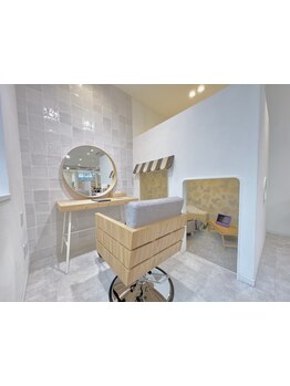《大小路駅徒歩5分》キッズスペース有★カット＋カラー＋RefaVEENA￥8990極上の癒しの時間に♪