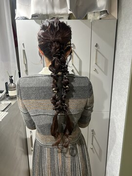 リラス 博多(rilas) お呼ばれレア　かちもり　アレンジ