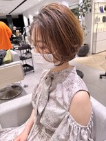 ステアケース ギンザセブン(stair:case ginza7)&nbsp;レイヤー前下がりショートボブ耳かけ