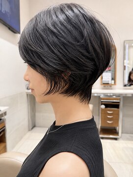 ピークアブー アヴェダ ギンザシックス(PEEK-A-BOO AVEDA GINZASIX) 黒髪でも軽やか！首元すっきり大人ショートボブ