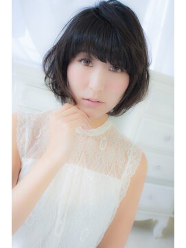 アンジュ ヘアー(Ange hair) 流し前髪のグレージュショート