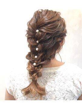 ノル(nol.) [toshi'sアレンジ]ラプンツェル風編み込みアレンジ☆