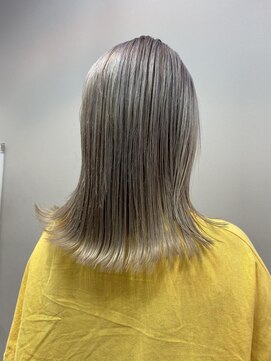 ファースト(1st) グレージュ