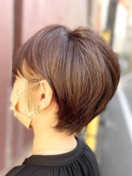ヘアーメイク アフィーノ(hair make affino) 丸みショート×インナーカラー