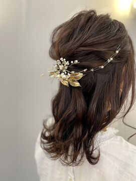 トルチュディジャンナ(Tortue de Janna) 大人可愛い♪ハーフアップアレンジ