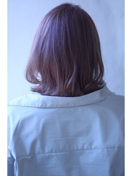 エヌドット 高井田(n.) 20代30代・くびれボブ×Addicthy Color