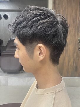 フイ 自由が丘(men's salon Hui) メンズ/アップバング/ツーブロックマッシュ/束感ショート波巻き
