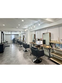 広々空間でゆったりリフレッシュ♪ビルの３階なので人目を気にせず過ごせます◎[vivarth/志木]