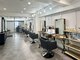ヘアーデザイン ビバース(hair design vivarth)の写真/広々空間でゆったりリフレッシュ♪ビルの３階なので人目を気にせず過ごせます◎[vivarth/志木]