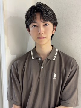 ユーフォリア 渋谷グランデ(Euphoria SHIBUYA GRANDE) ニュアンスパーマ センターパート 刈り上げなし MOMO