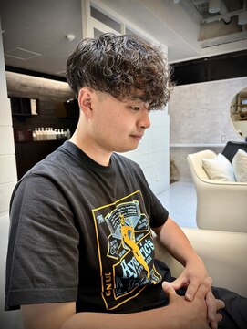 髪屋 紬 メンズ/メンズパーマ/メンズカット/スペインカール