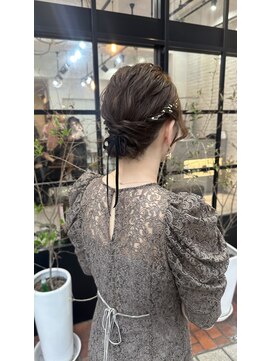 ブレス(bless) お呼ばれヘア／成人式ヘア／卒業式ヘア