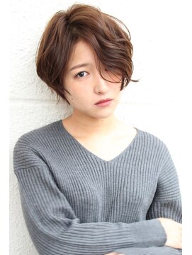 レウナ 外苑前(Reuna) 丸みが可愛い小顔ニュアンスショートボブ　ショート