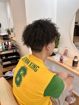 ブルーム(BROOM) ツイストスパイラルパーマ