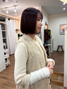 ムク(Muku) 暖色ボブヘアー