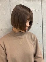 ラル 立川(lar)&nbsp;ライン感がある前下がりワンレンボブ_オリーブベージュ