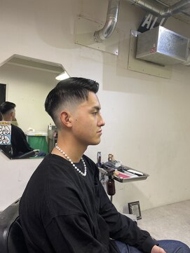 メリケンバーバーショップ フクオカ(MERICAN BARBERSHOP FUK) 上質スタイルスキンフェード