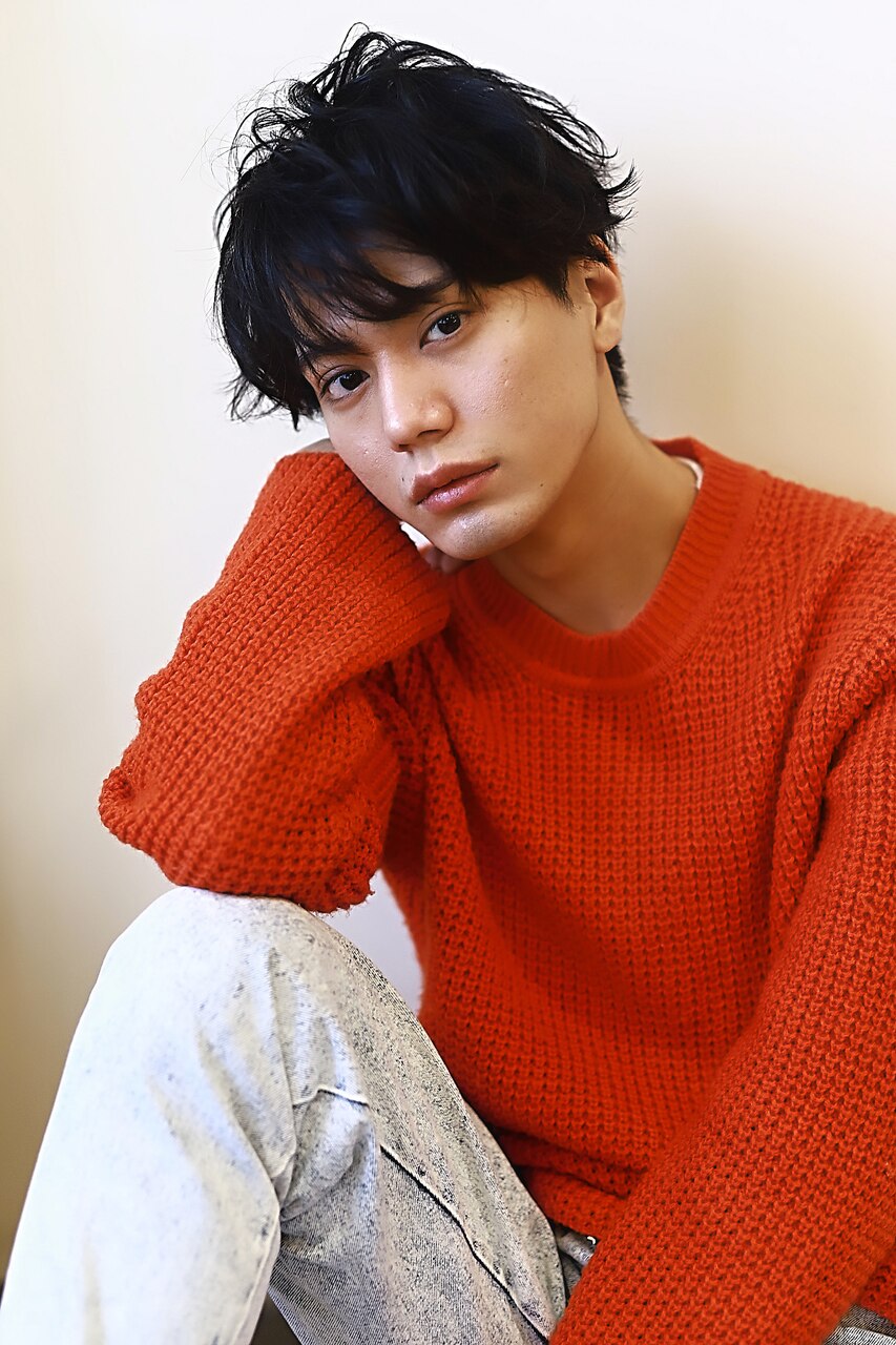 [眉カット付き・メンズ限定]メンズカット+眉カット+シャンプー    ￥3300