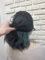 ビランチェ 池袋(bilancia)&nbsp;緑×黒インナーカラー、グリーン、緑髪、寒色系