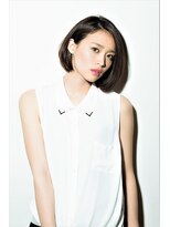 ◆アッシュカラーツヤ感ノーブル前下がりショート 20代30代40代