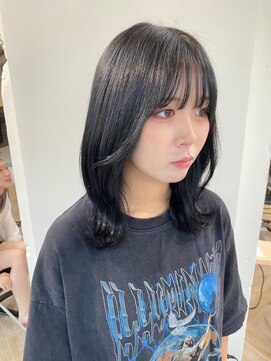 ラヴィズム(LUVISM) ◎韓国ヘアー顔周りレイヤーおくれ毛前髪万代新潟