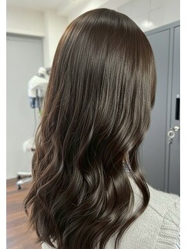 ムーン 仙台一番町店(OON) ミディアムレイヤー/ダークアッシュ/仙台/髪質改善/青葉区一番町