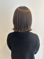 フォークロア 本店(Folk Lore) 柔らかオリーブ切りっぱなしボブ