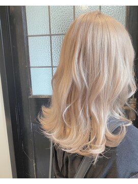 アゴーグ(agog) ホワイトカラー