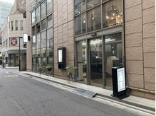 ハレケルーピディア(HAREKE loopidia)の雰囲気（高い天井、レトロな内装で心地よい時間をお過ごしください。）