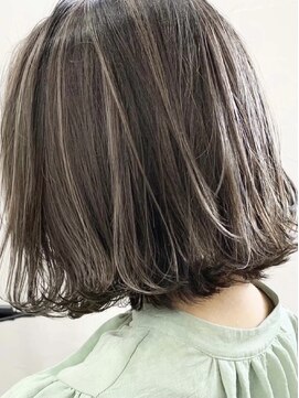 キラ 渋谷(KILLA) グレージュ/くびれミディ/かき上げヘア/ハイライト