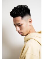 レンゲン(LENGEN)&nbsp;束感刈り上げビジネス七三ツーブロックアップバング３２３