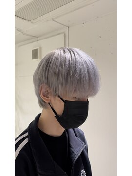 サルファ ヘアデザイン 名古屋 丸の内(S.ALPHA HAIR DESIGN) ホワイト