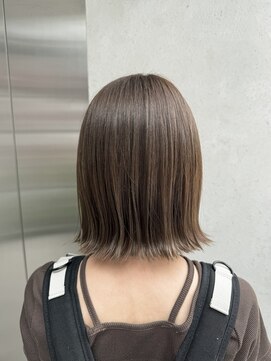 ダヴィン 中目黒(DaVin) オリーブ×ぱつっとボブ