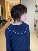 ナチュラルエッジなショートヘア