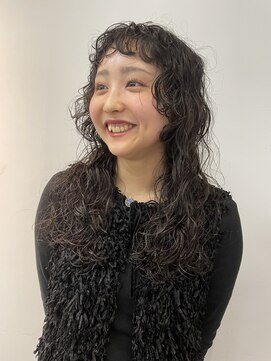 ノーム バイ アウラ(norm. by aura) ロングウルフパーマ