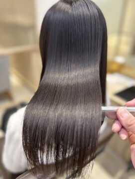 トッカ ヘアアンドトリートメント 仙台店(tocca) ダークバイオレット