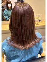 リタ(rita.) 小辻 ハイライト×ピンクベージュ イルミナカラー