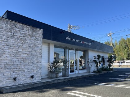 ルシードスタイル　ムースユイット(LUCIDO STYLE mousse8)の写真