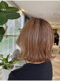 大人かわいいミディアムボブハイライトカラー脱白髪染め