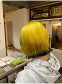 イエローカラー×裾ブラック