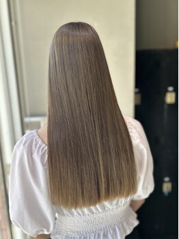 ロイ(Roy)の写真/【明石駅徒歩5分】豊富なカラーメニューでトレンドを押さえたスタイルへ☆カラーで立体感×透明感を実現◎