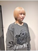 抜きっぱなしブロンド×ウルフカット