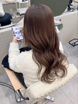 アンドルトワ(and Lutowa) 透明感グレージュ