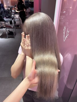 ダズリングディア(Dazzling Deer) ホワイトミルクティー/ミルクティーベージュ/小顔ヘア