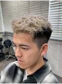 MEN’S HAIR/ブルーブラック/フェザーパーマ/ハイライト